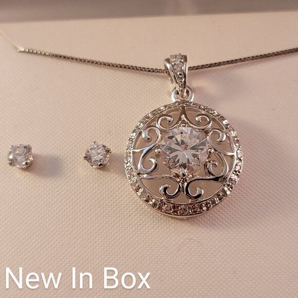 Sterling Clear CZ Round Openwork Pendant Necklace & Stud Earrings Set - Ne… - Picture 5 of 6